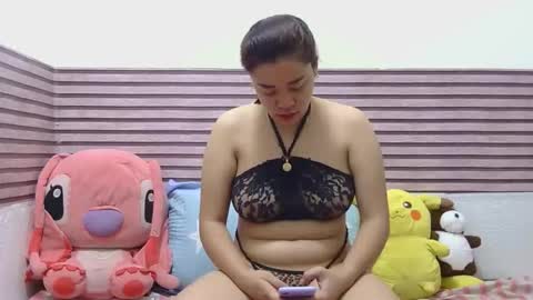 chixxx69335558 online show from March 5, 1:23 am