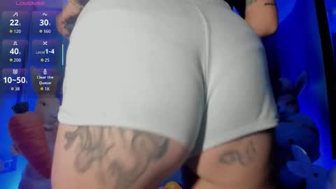 Chloeallennn  online show from March 27, 5:02 pm