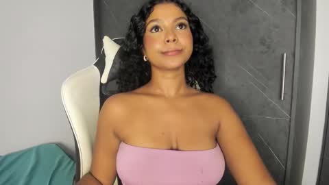 chloe online show from October 26, 12:39 am