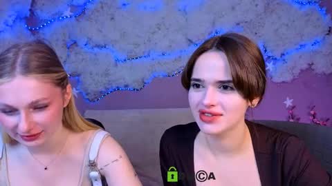 chloe_ley online show from June 1, 10:28 am