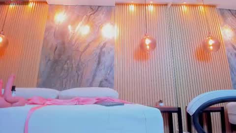  CHLOE  online show from October 9, 8:02 pm