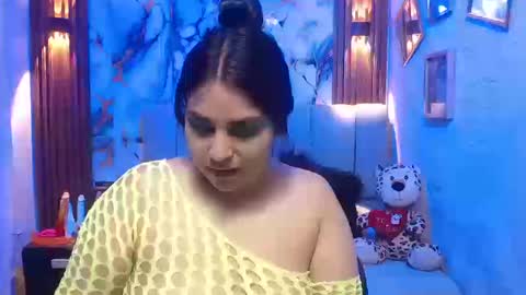 chloe_smith5 online show from March 17, 1:59 pm