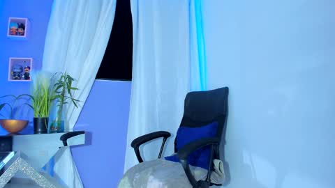 Chloe Miller  online show from January 15, 3:33 am