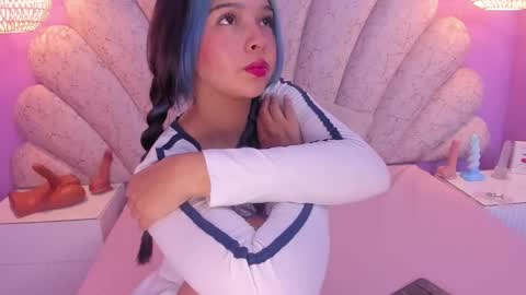   online show from February 22, 10:04 pm