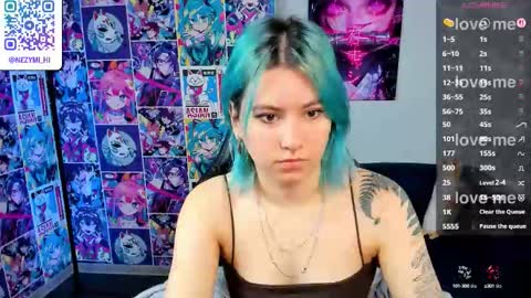 Snapshot of chloebloss0m chatting on October 14, 2:47 am Boni online show from October 14, 2:47 am