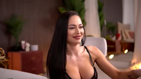 chloedevinex online show from March 13, 5:20 am