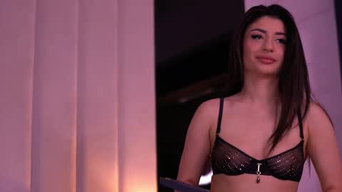 Chloe online show from May 18, 6:58 pm