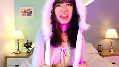 chloeesky online show from October 9, 2:21 pm
