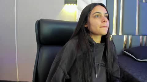  Chloe Harper  online show from May 29, 12:03 pm