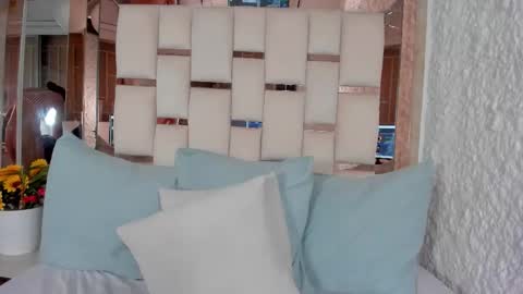 Chloe  online show from November 13, 6:40 pm