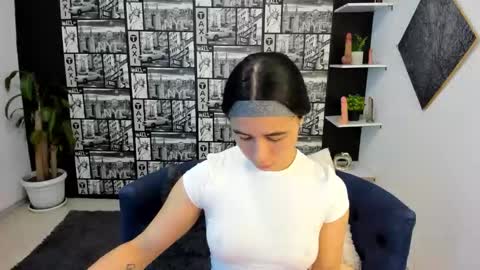 ChloeTurner  online show from November 21, 1:24 pm