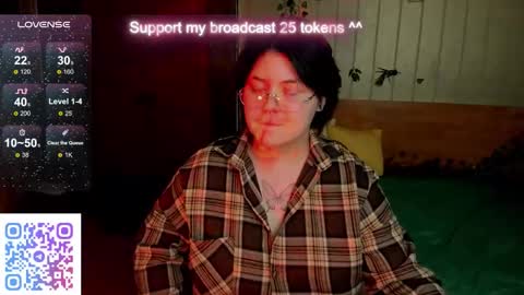 Snapshot of choe_bliss chatting on October 18, 8:17 am choe_bliss online show from October 18, 8:17 am