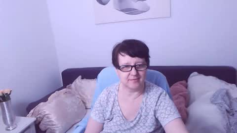 Christa online show from April 18, 7:29 pm