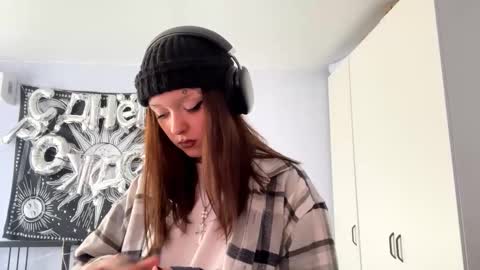 Kristi online show from March 1, 8:47 am