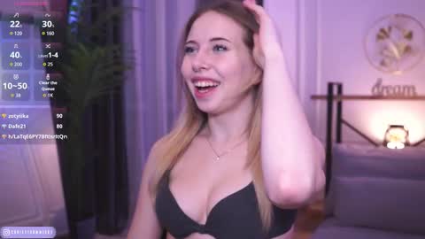 christysummeers online show from March 10, 6:56 pm