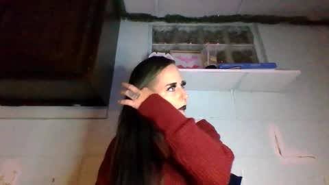 chuckysbride187 online show from December 3, 7:22 am