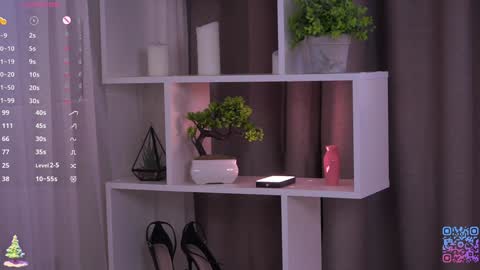   L  online show from December 3, 9:22 am