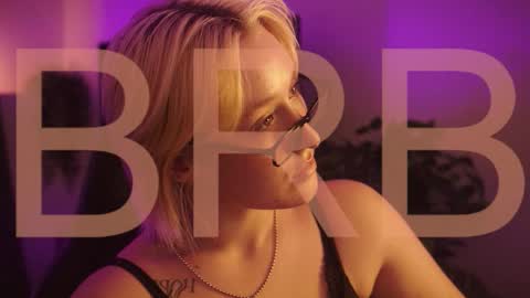 Cin Bellamy online show from October 26, 2:18 am