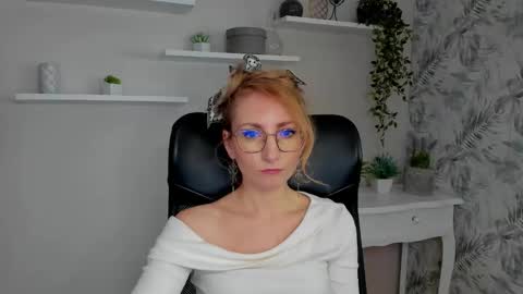 Cinderella online show from February 20, 6:48 am