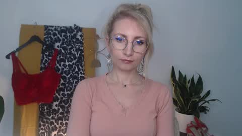 Cinderella online show from April 14, 5:51 am