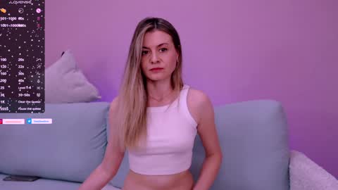 Snapshot of cindy_sweety1 chatting on January 20, 11:02 am Cindy    online show from January 20, 11:02 am