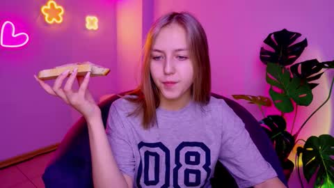 cindylovesmith online show from February 6, 3:32 am