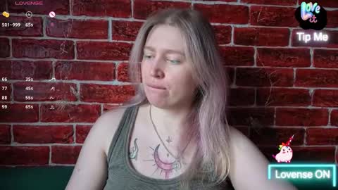 citrusblissss online show from April 1, 2:23 am