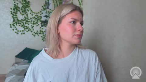 Snapshot of citruska chatting on September 19, 9:41 am karina online show from September 19, 9:41 am