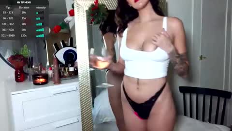 clairerae3 online show from December 14, 2:50 am