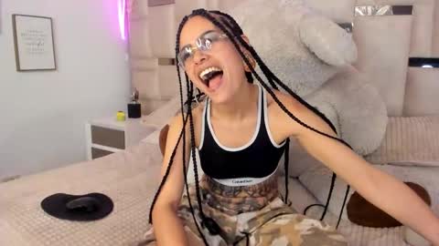 Snapshot of cleo__smith chatting on September 12, 7:07 am Cleo smith online show from September 12, 7:07 am
