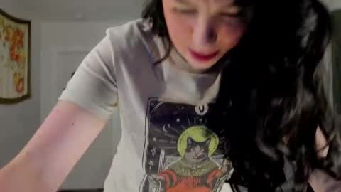 Cleo Schedule Updates online show from April 4, 1:37 am