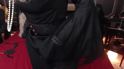 Cleo online show from April 14, 12:54 am