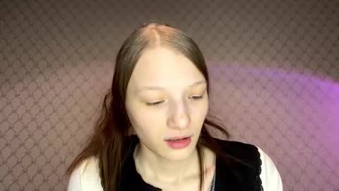 Cleo online show from January 18, 4:03 pm