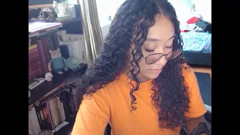 Clitia online show from March 31, 9:59 pm