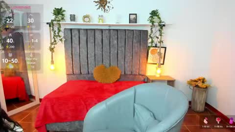 cloe_7 online show from May 6, 11:47 am