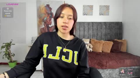 cloe_7 online show from April 10, 7:31 pm