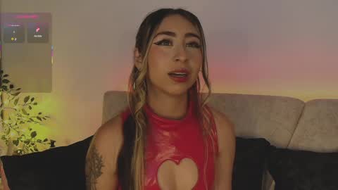 cloe_martinezz_ online show from May 28, 10:18 pm