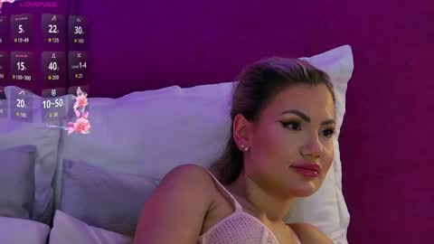 Marina online show from April 8, 8:55 pm