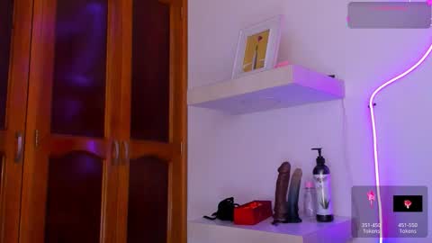 cmila0713 online show from February 11, 12:36 am