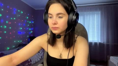 Nikki online show from October 24, 9:16 am