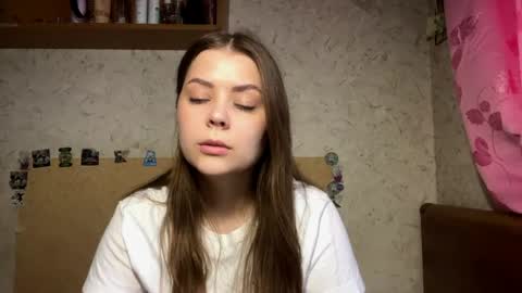 Elvi online show from May 6, 5:17 pm