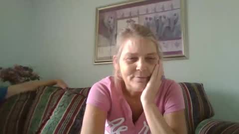 Snapshot of comebackpussy chatting on October 30, 6:42 pm comeback pussy online show from October 30, 6:42 pm