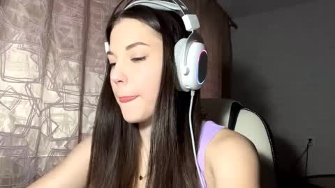 Bella  online show from October 20, 1:03 pm