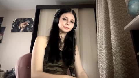 Isabella online show from November 2, 10:35 pm