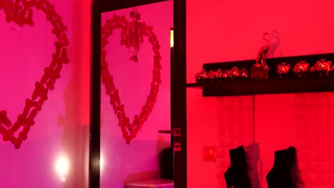 Ginger The Cringer online show from October 31, 10:19 am