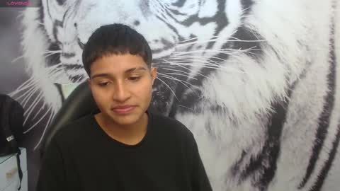 Cora online show from February 8, 9:15 pm