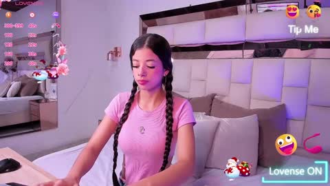 Coral online show from December 30, 1:25 pm