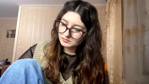 Elisheva online show from November 11, 1:52 pm