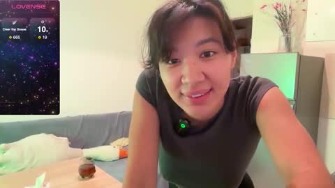 Snapshot of cosmo_pussy chatting on October 20, 2:09 pm Lina online show from October 20, 2:09 pm