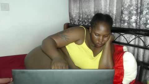 Erykah online show from May 8, 11:39 pm